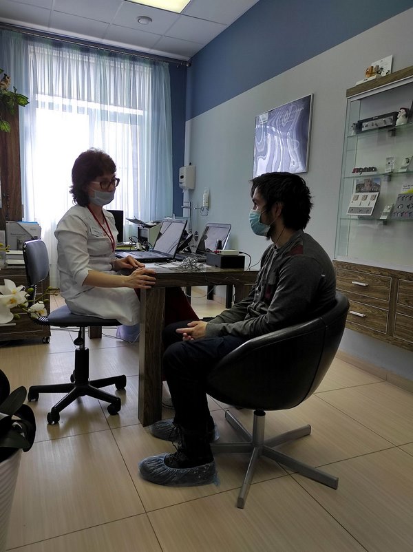 Дмитрий на приеме в клинике «МастерСлух»